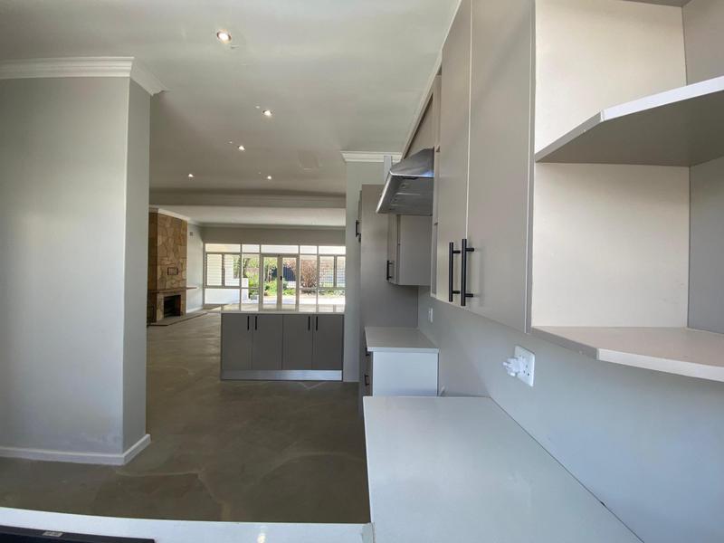 4 Bedroom Property for Sale in Oudtshoorn Western Cape